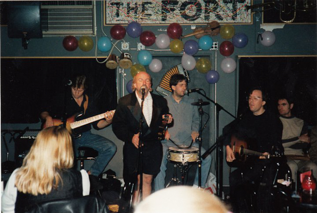 Bill Popp and the tapes © Ann Husick